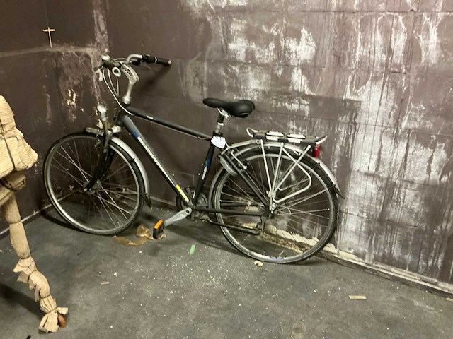 Batavus en worldbike diverse fietsen (2x) - afbeelding 1 van  5