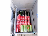 Batch van bakken met inhoud - afbeelding 8 van  14