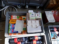 Batch van bakken met inhoud - afbeelding 11 van  14