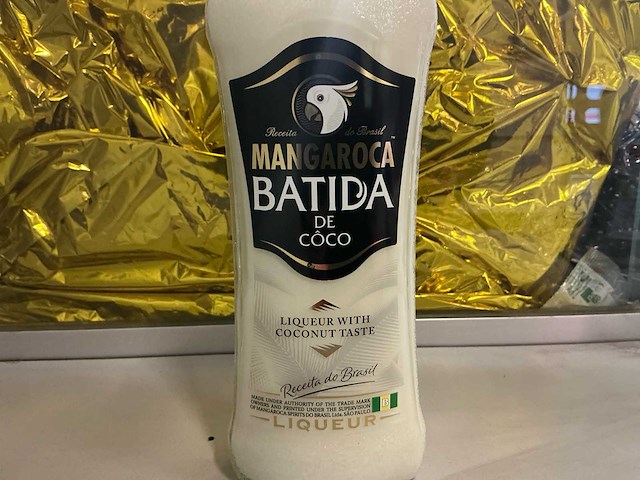 Batida de coco alcohol likeur 1l flessen (24x) - afbeelding 4 van  5