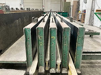 Batterij betonbekisting dubbel ( prefabbeton ) - 10m op 5x1m en 5x 0,75m - afbeelding 6 van  12