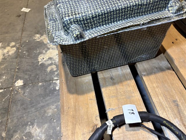 Batterijbak kevlar - afbeelding 3 van  3