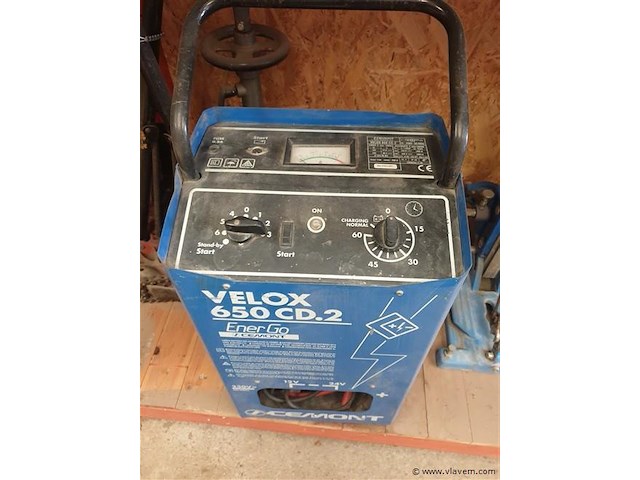 Batterijlader 12-24v - afbeelding 1 van  1