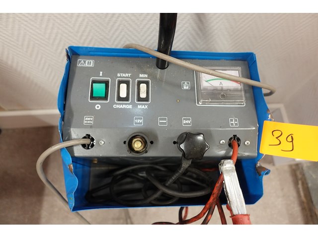 Batterijlader / booster - afbeelding 2 van  4