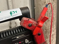 Batterijlader bosch - afbeelding 3 van  3