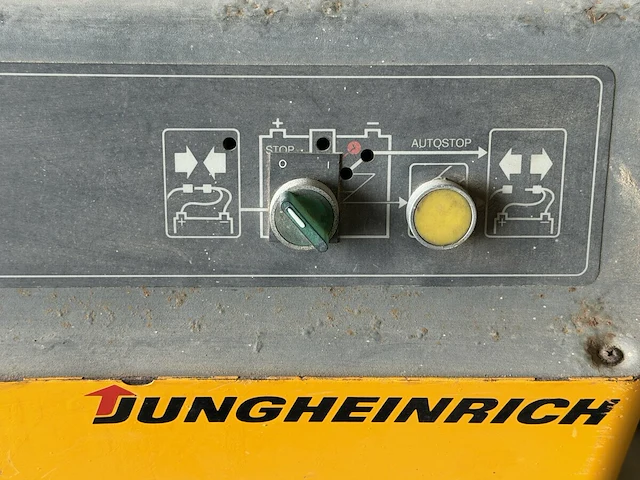 Batterijlader jungheinrich - afbeelding 2 van  5