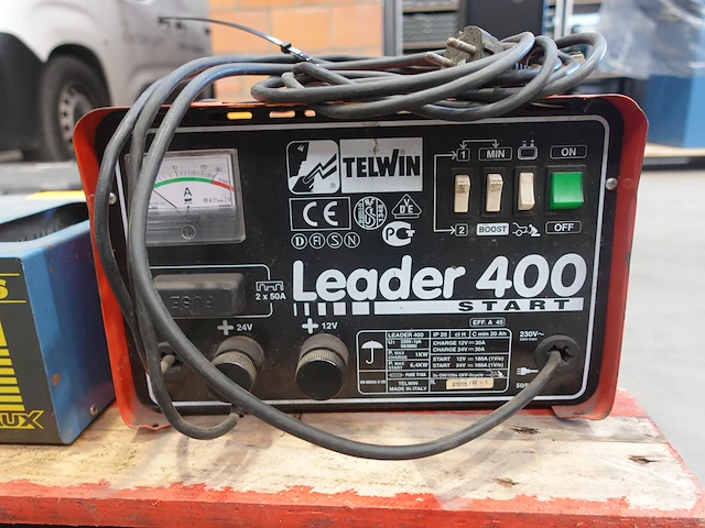Batterijlader telwin - afbeelding 1 van  2