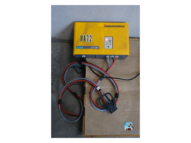 Batterijlader - afbeelding 1 van  5