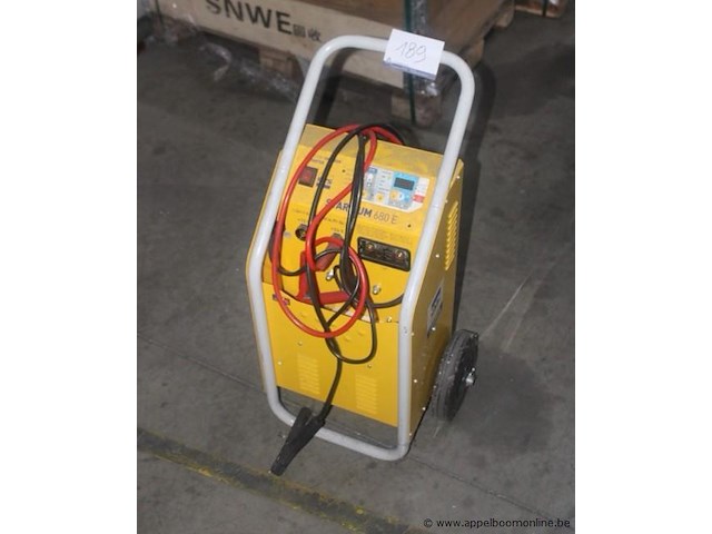 Batterijlader/starter gys startium 680 e, 2 kw, 230 v, 12,24 v, laadkabels met klemmen, werking niet gekend - afbeelding 1 van  2
