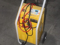 Batterijlader/starter gys startium 680 e, 2 kw, 230 v, 12,24 v, laadkabels met klemmen, werking niet gekend - afbeelding 1 van  2