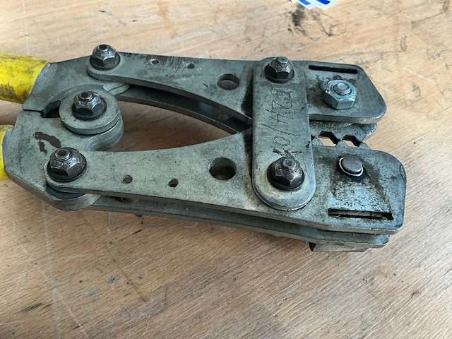 Baudat hc 92 kabelknipper en grote kabelschoen tang - afbeelding 3 van  3