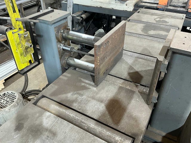 Bauer verticale bandzaagmachine - afbeelding 4 van  16