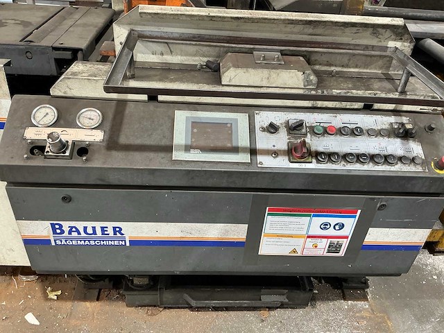 Bauer verticale bandzaagmachine - afbeelding 13 van  16
