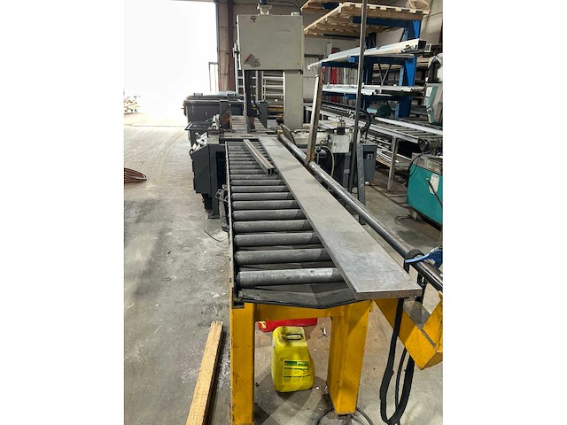 Bauer verticale bandzaagmachine - afbeelding 15 van  16