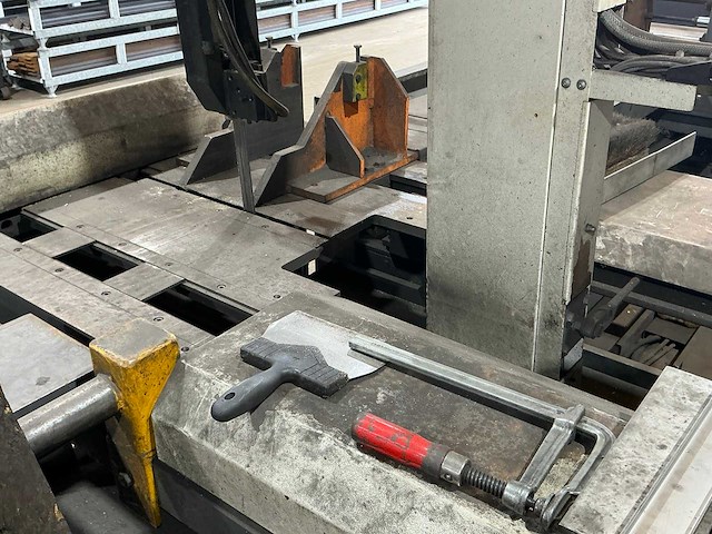 Bauer verticale bandzaagmachine - afbeelding 16 van  16