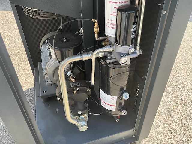 Bauger ksmx1500 industriële schroefcompressor 11 kw inclusief drukvat - 1.500 l/min – 10 bar - afbeelding 2 van  14