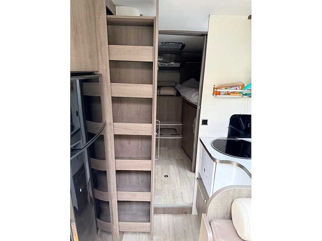 Bavaria - i781 style - lits jumeaux - camping car - afbeelding 22 van  27