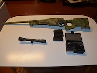 Bb gun met 4 magazijnen, 2 scopes, 1 red dot - afbeelding 1 van  8