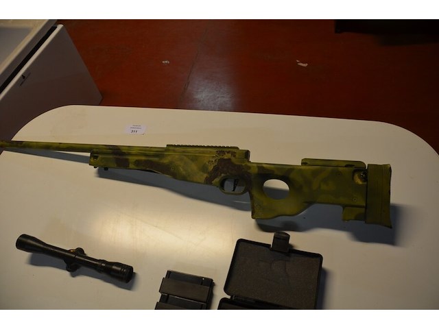 Bb gun met 4 magazijnen, 2 scopes, 1 red dot - afbeelding 2 van  8