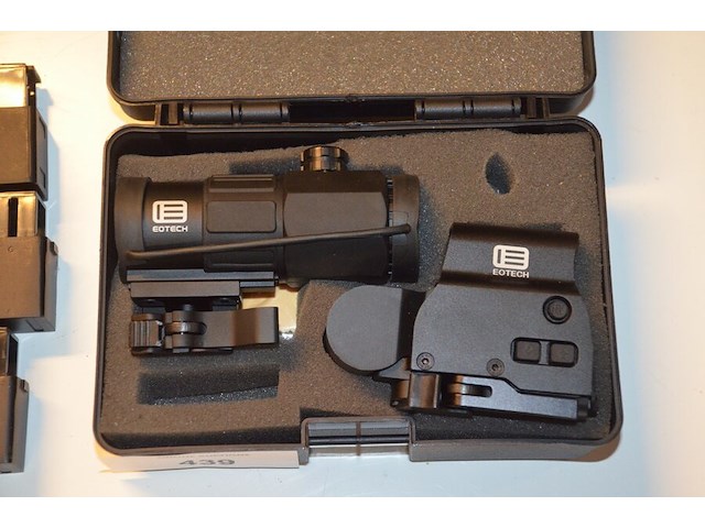 Bb gun met 4 magazijnen, 2 scopes, 1 red dot - afbeelding 8 van  8