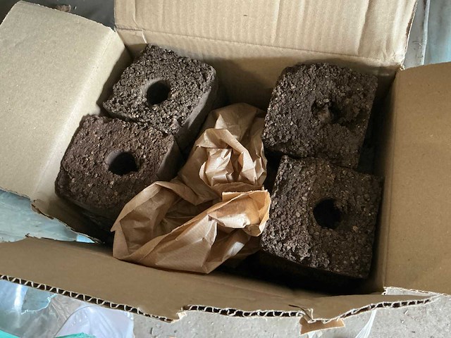 Bbq houtskool voor grillen en branden (900x) - afbeelding 3 van  4