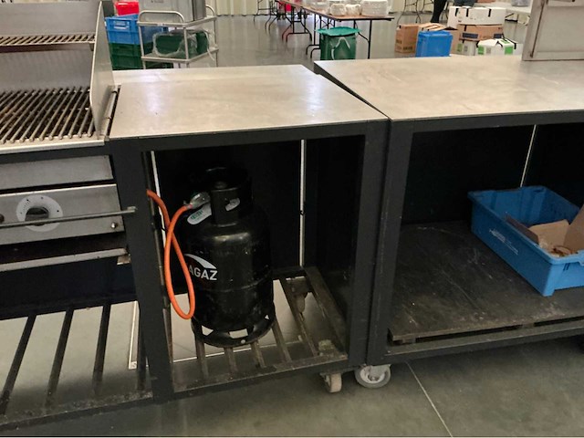 Bbq + meubel - afbeelding 2 van  12