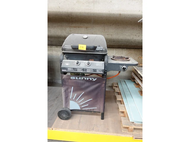 Bbq sunny - afbeelding 1 van  6