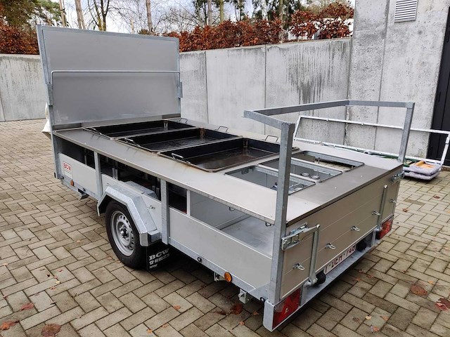 Bcw - -750kg - mobiele keuken/kookaanhangwagen - afbeelding 1 van  19
