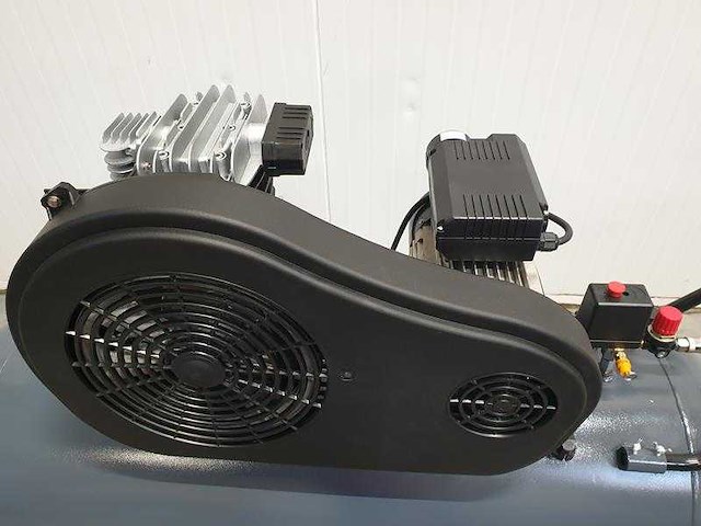 Bd3-200-10-m - luchtcompressor - ongebruikt - afbeelding 6 van  6
