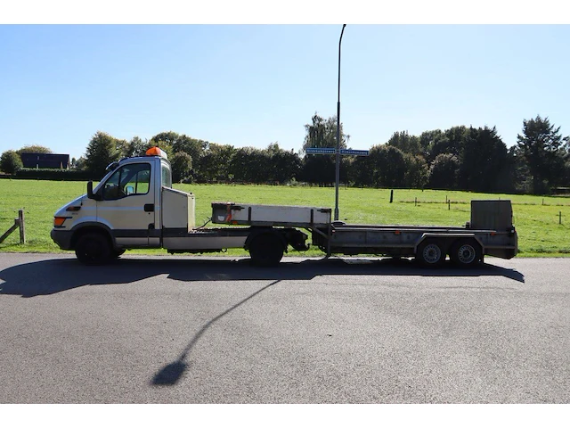 Be combinatie iveco daily 35c13t diesel 125pk 2000 met semi-dieplader - afbeelding 1 van  1