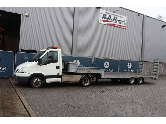 Be trekker iveco daily 35c18 diesel 177pk 2010 met oplegger - afbeelding 1 van  1