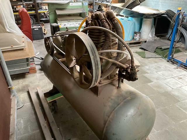 Beaird zuigercompressor - afbeelding 3 van  7