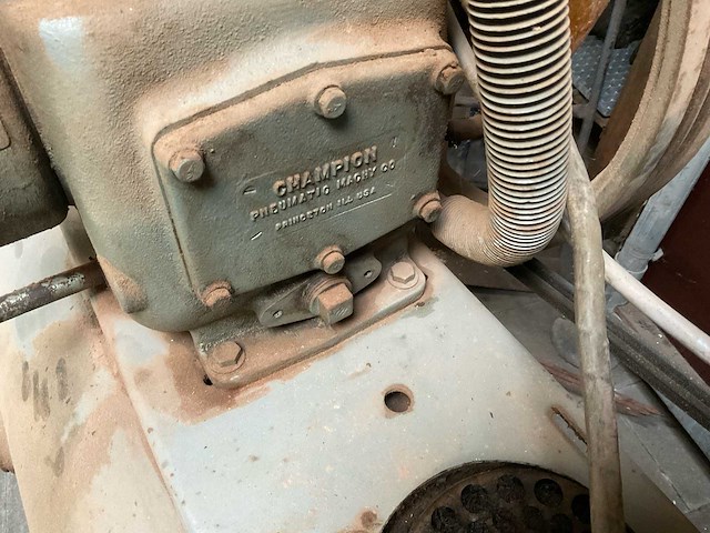 Beaird zuigercompressor - afbeelding 6 van  7