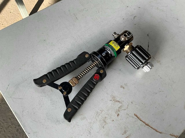 Beamax pgc kalibratie pomp - afbeelding 1 van  3