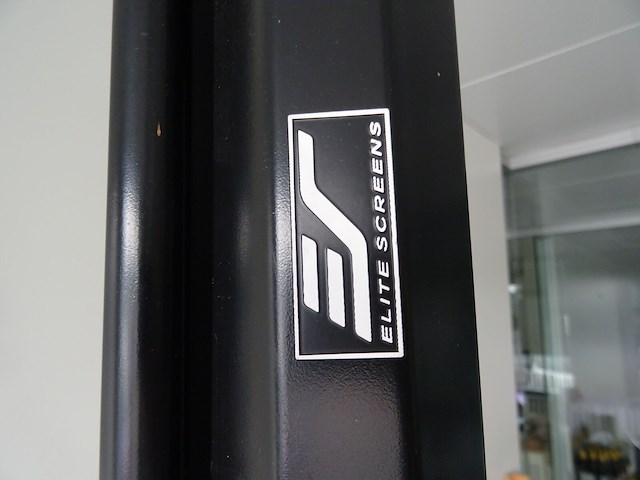 Beamer epson + projectiescherm - afbeelding 6 van  8