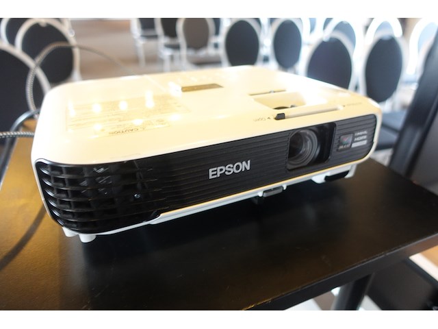 Beamer epson + scherm - afbeelding 5 van  7