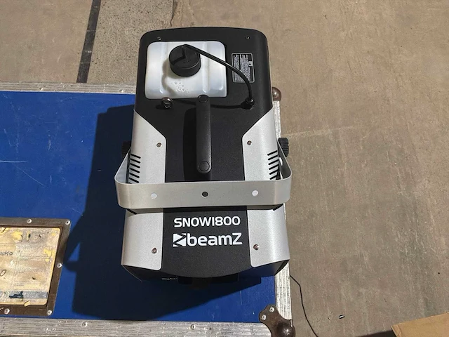 Beamer snow1800 sneeuwmachine - afbeelding 2 van  4