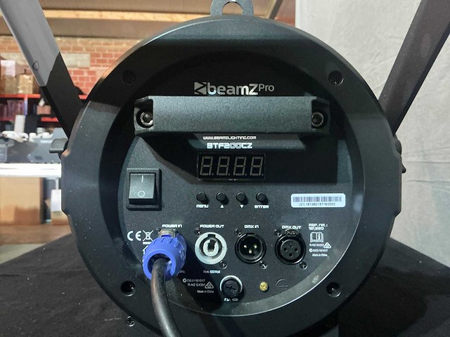 Beamz pro btf 200 cz rgb spotlight - afbeelding 4 van  6