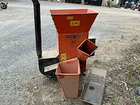 Bearcat model 554 houthakselaar - afbeelding 17 van  19