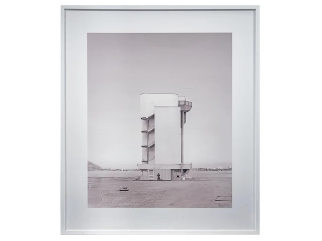 Beate gütschow (1970), 's#24', 2007, ink-jet print, n° 4/15, 142 x 122 cm. (55.90 x 48.03 in.), frame: 146 x 126 cm. (57.47 x 49.60 in.) - afbeelding 2 van  8