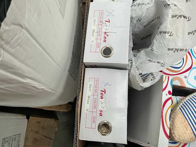 Beauty girls & tom&eva diverse damesschoenen en espadrilles (ca. 66x) - afbeelding 2 van  8