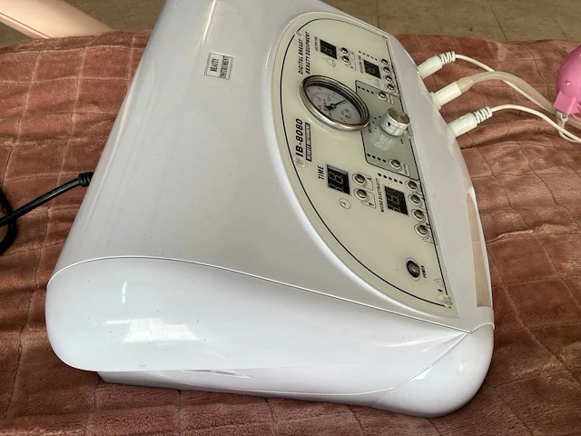 Beauty instrument ib-8080 ii elektrisch vacuüm- en massageapparaat - afbeelding 7 van  11