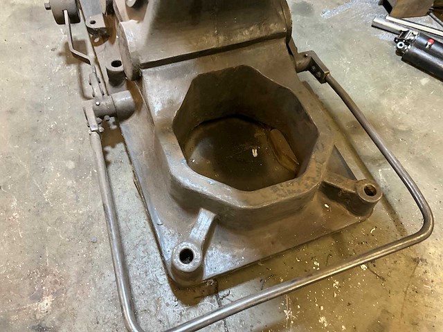 Bêché & demoor industriële smeedhamer - 30kg - gereviseerd - afbeelding 14 van  15