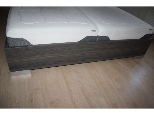 Bed 180x200cm - afbeelding 2 van  5