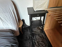Bed, 2 diverse kasten, 2 nachttafels en decoratie - afbeelding 8 van  11