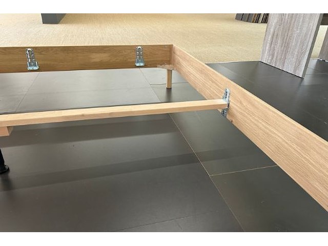 Bed, 2 nachtkastjes - afbeelding 3 van  7