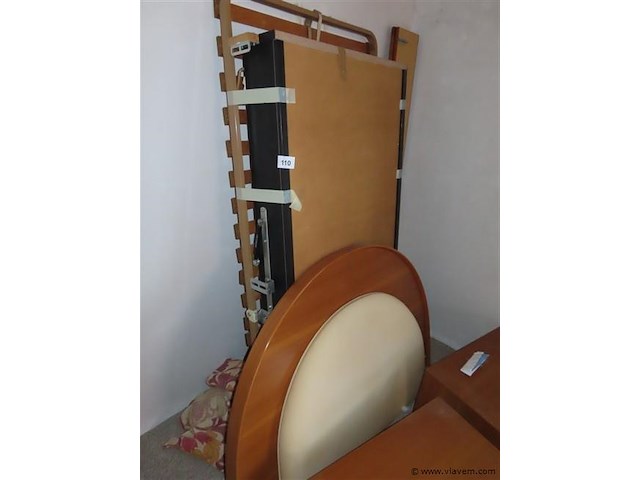 Bed en 2 nachtkastjes - afbeelding 3 van  3