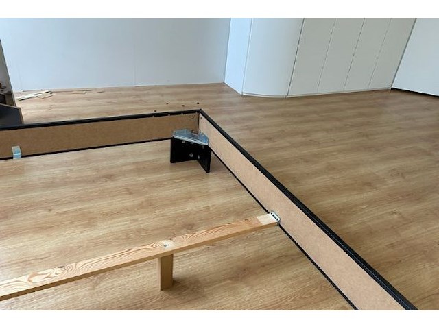 Bed frame - afbeelding 3 van  6