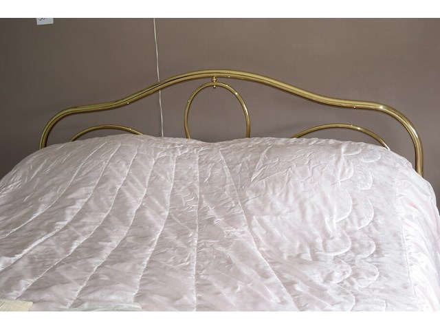 Bed in koperlook 160cm met 2 nachtkastjes - afbeelding 2 van  5