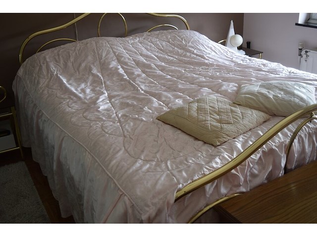Bed in koperlook 160cm met 2 nachtkastjes - afbeelding 5 van  5